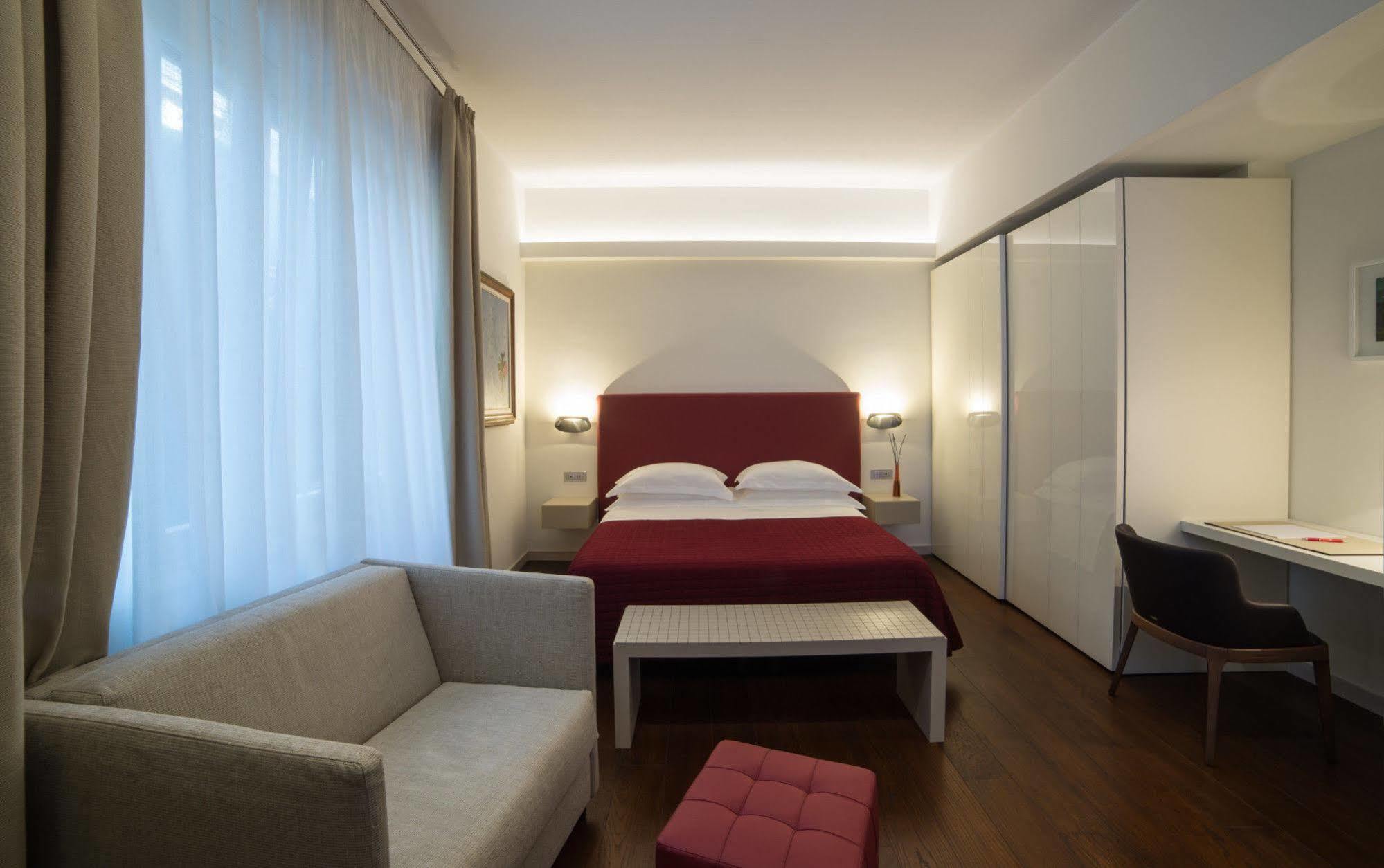 Town House Morgana Bed & Breakfast Reggio di Calabria Dış mekan fotoğraf
